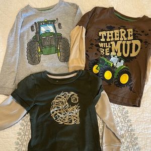 SOLD ‼️ John Deere & Carhartt Long sleeve